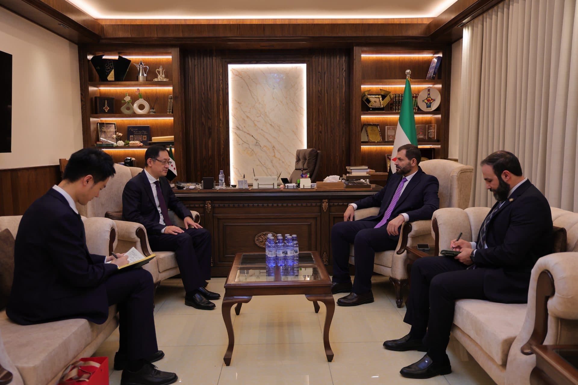 نائب وزير الثقافة يبحث مع السفير الصيني سبل تعزيز التعاون الثقافي  