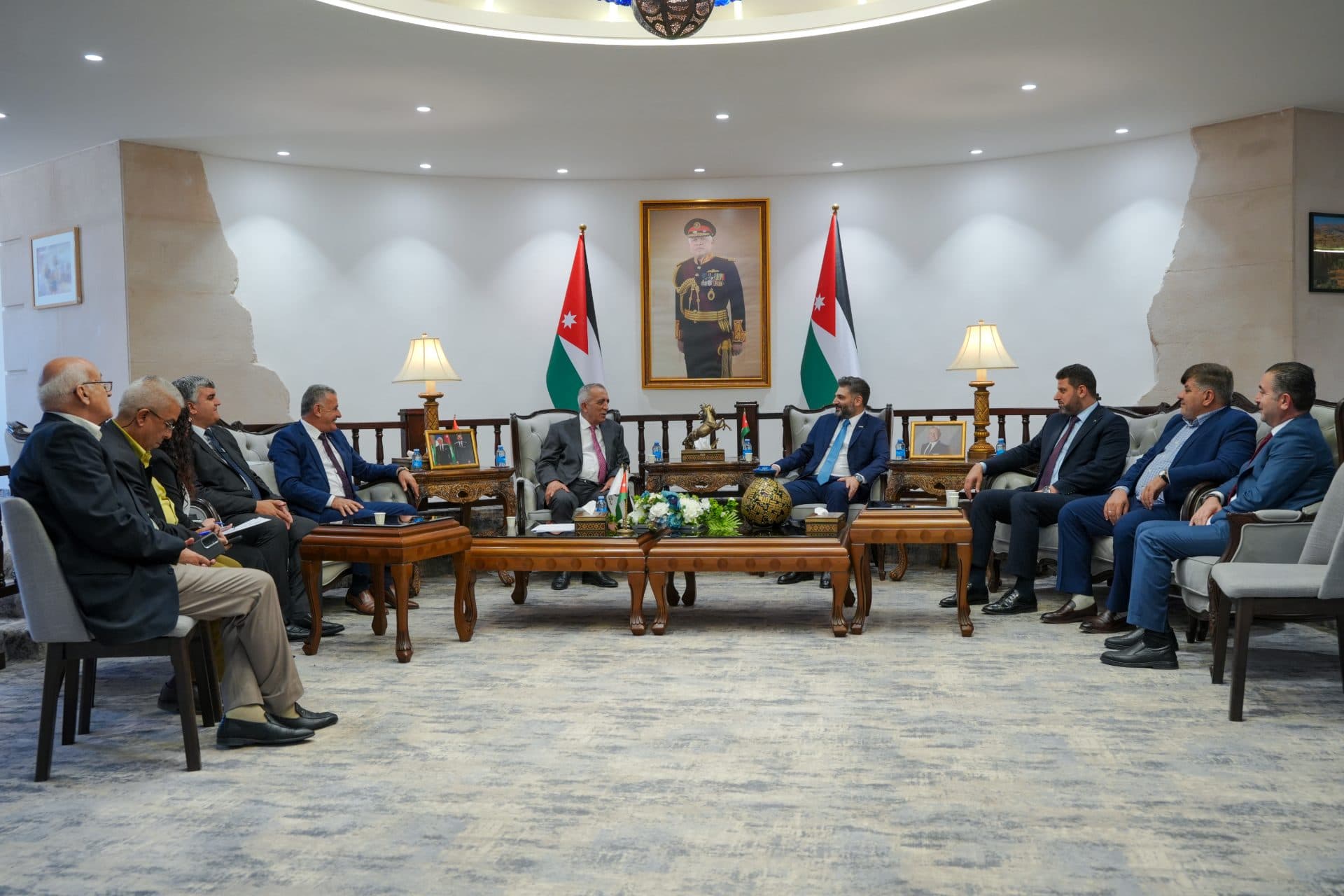 وزير الثقافة يبحث مع نظيره الأردني تعزيز التعاون الثقافي ويطّلع على المؤسسات الثقافية الأردنية   