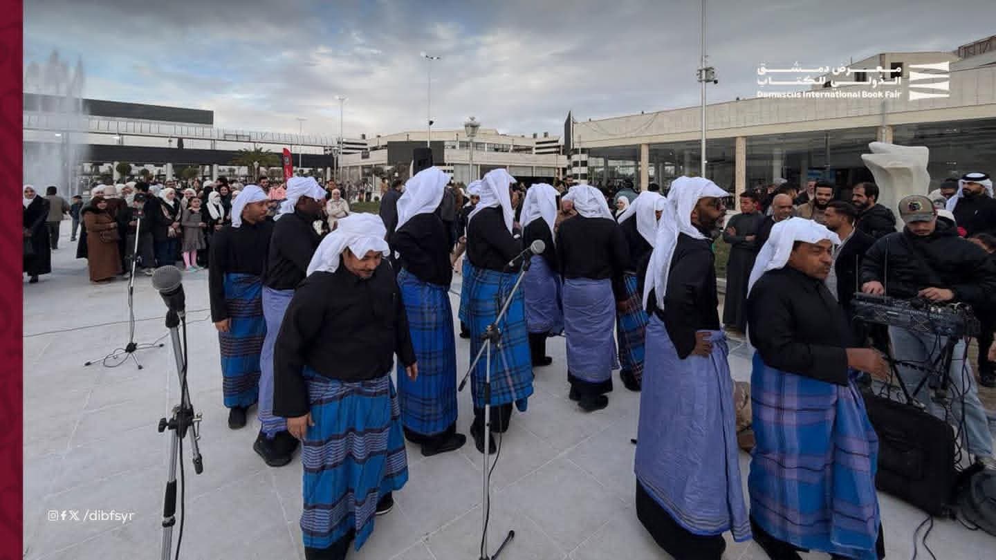 The Al Khor Qatari Folk Arts Troupe entertained visitors
