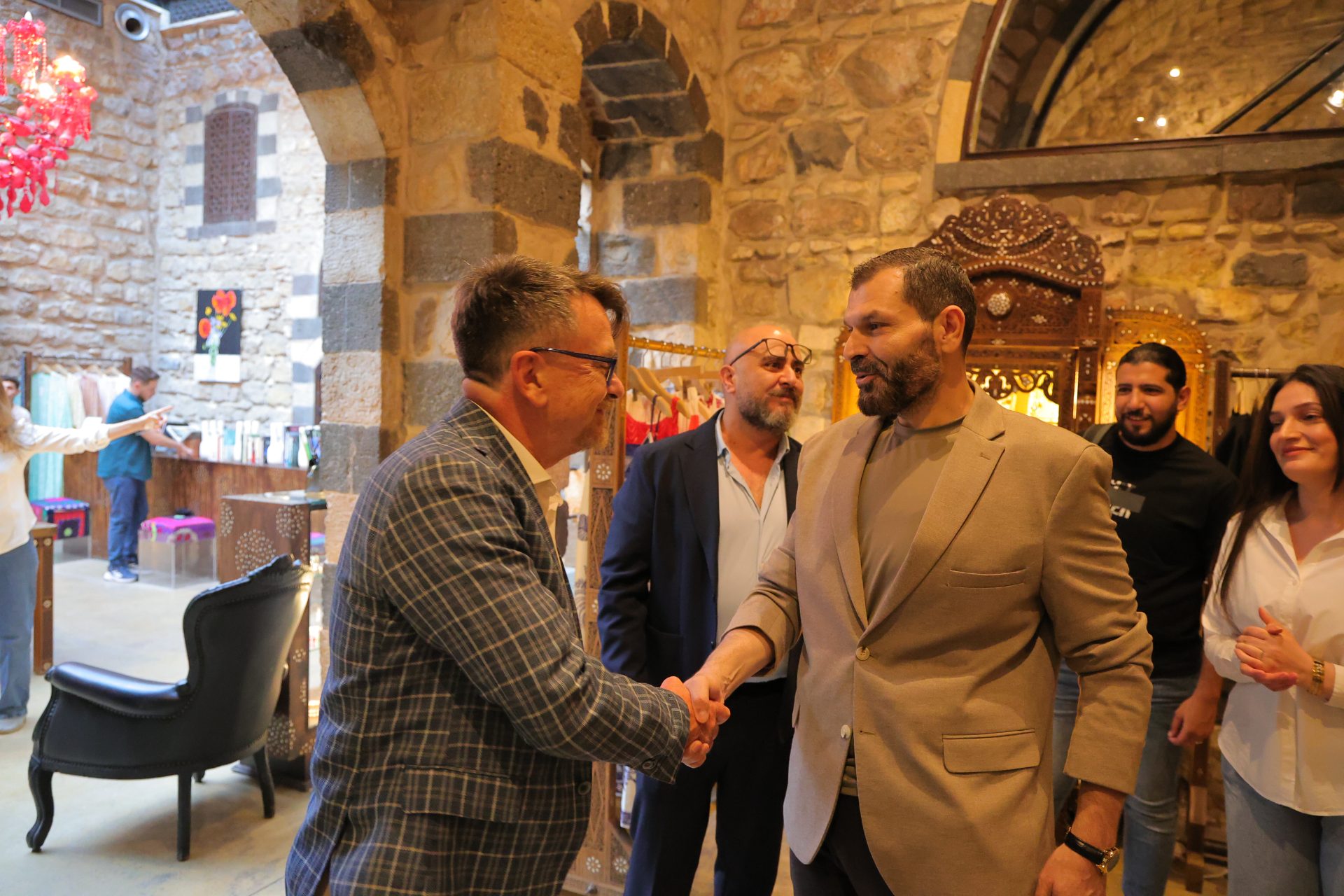 Sponsored by the Ministry of Culture.. 34 artists present Syrian plastic experiences in the “Damascus Brings Us Together” exhibition
