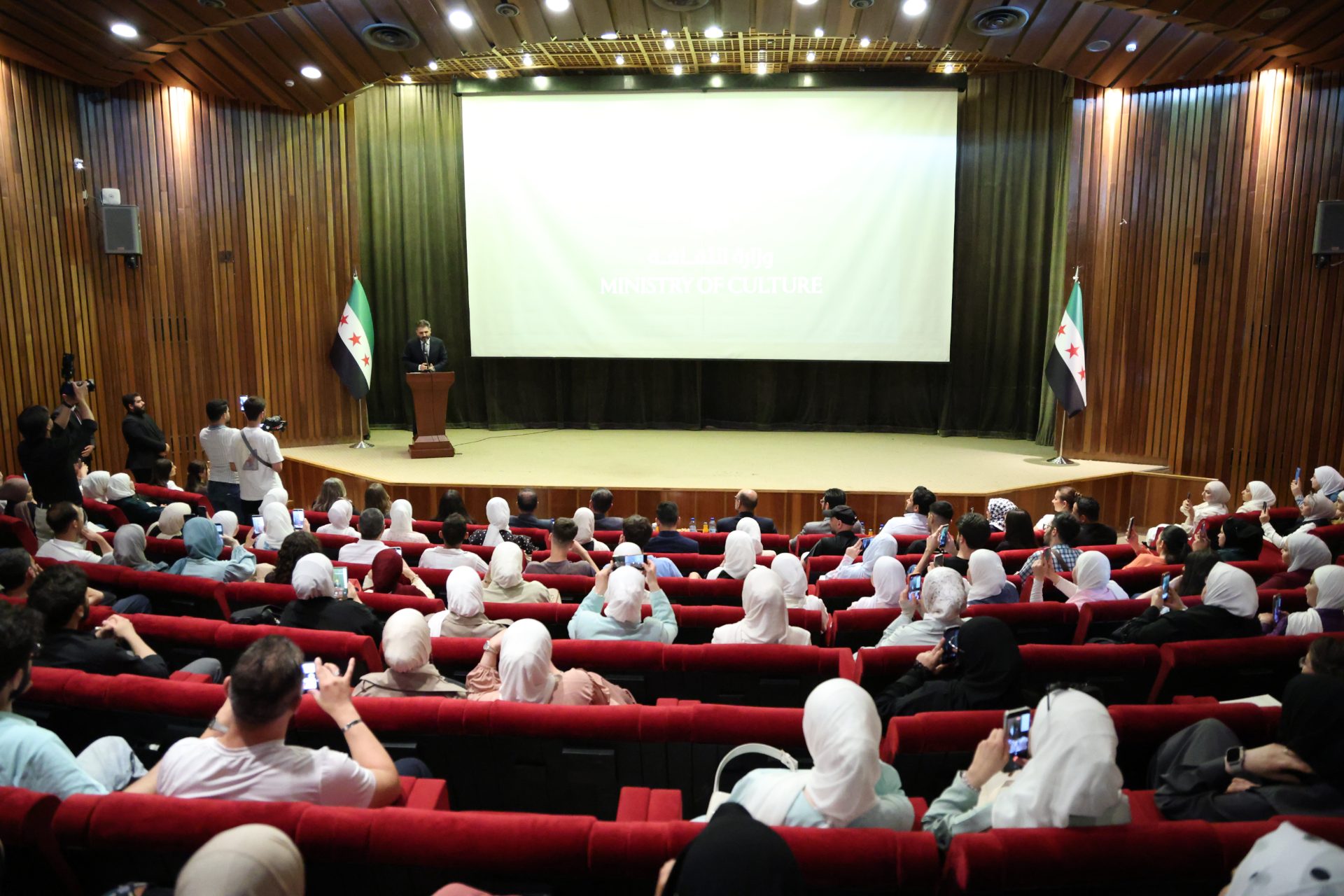 The Ministry of Culture honors its volunteer team in appreciation of its contribution to community service