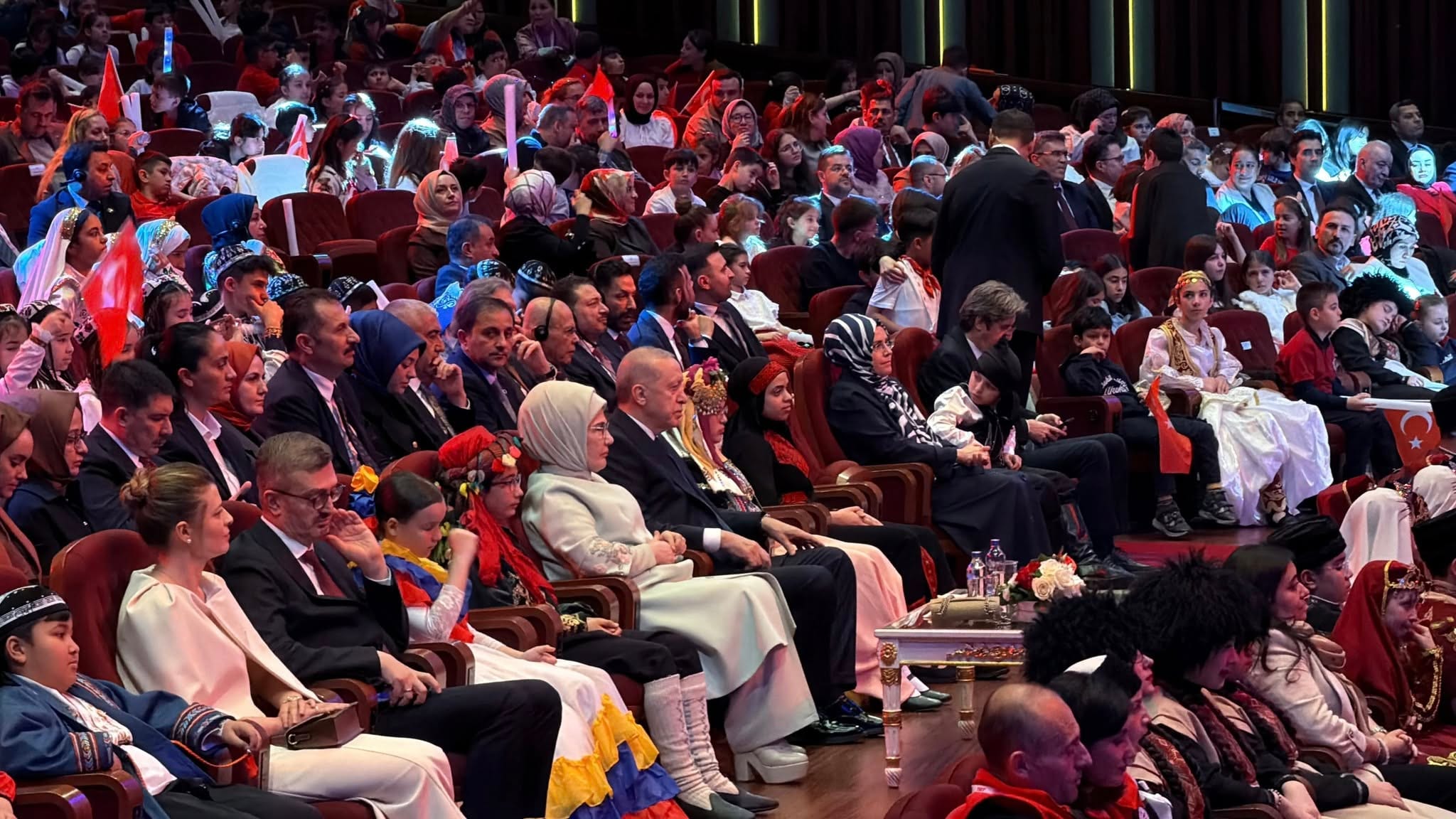 The TRT International Festival management honors children of children's culture
